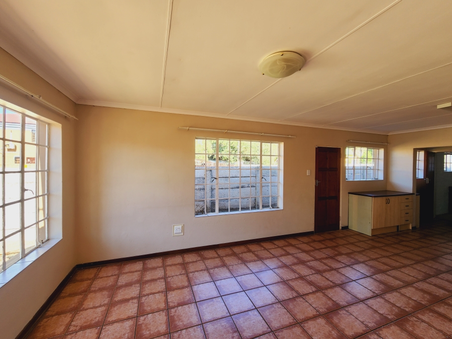 2 Bedroom Property for Sale in Potchefstroom North West